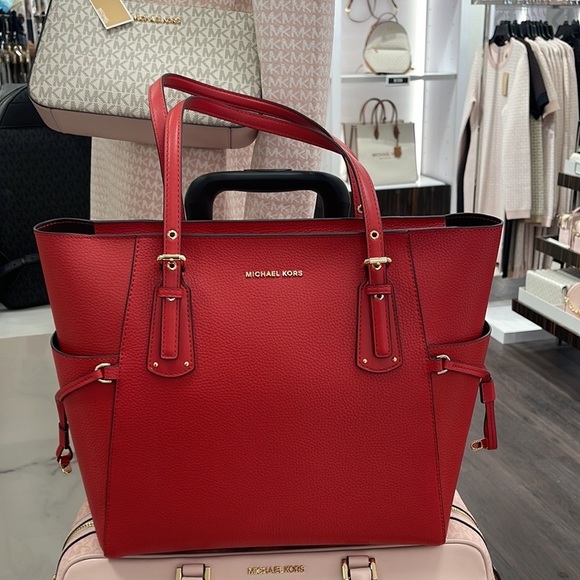 MICHAEL KORS VOYAGER FLAME EAST WEST TOTE LEATHER
30H1GV6T8L NWT - Picture 8 of 16